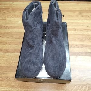 COPY - Beacon Corduroy Ankle Boots Size 11 Black